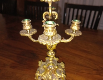 Candelabros de bronce