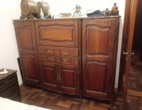 Conjunto de muebles estilo provenzal impecables.