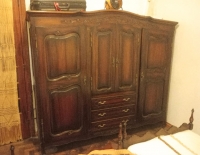 Conjunto de muebles estilo provenzal impecables.