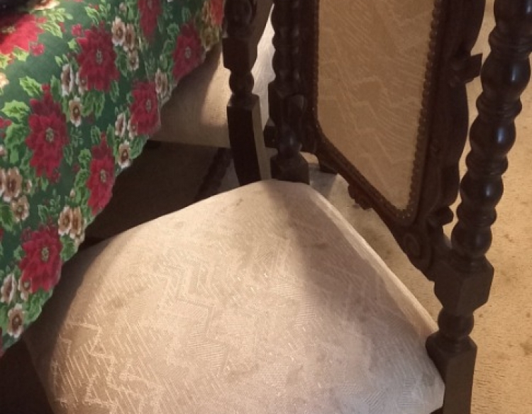 Juego de comedor para 10 personas con 8 sillas y 2 sillones + bahiut